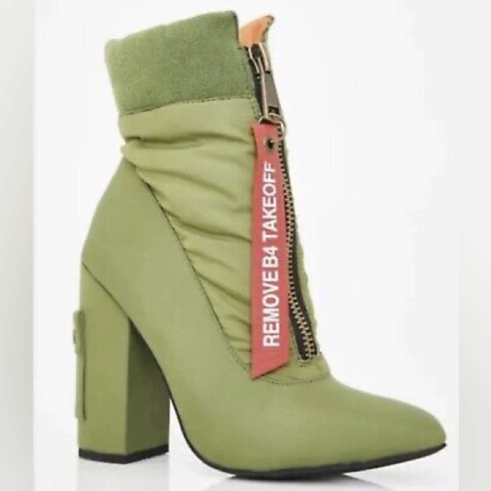 Army Green Puffer booties “Poster Girl Catching Flights”